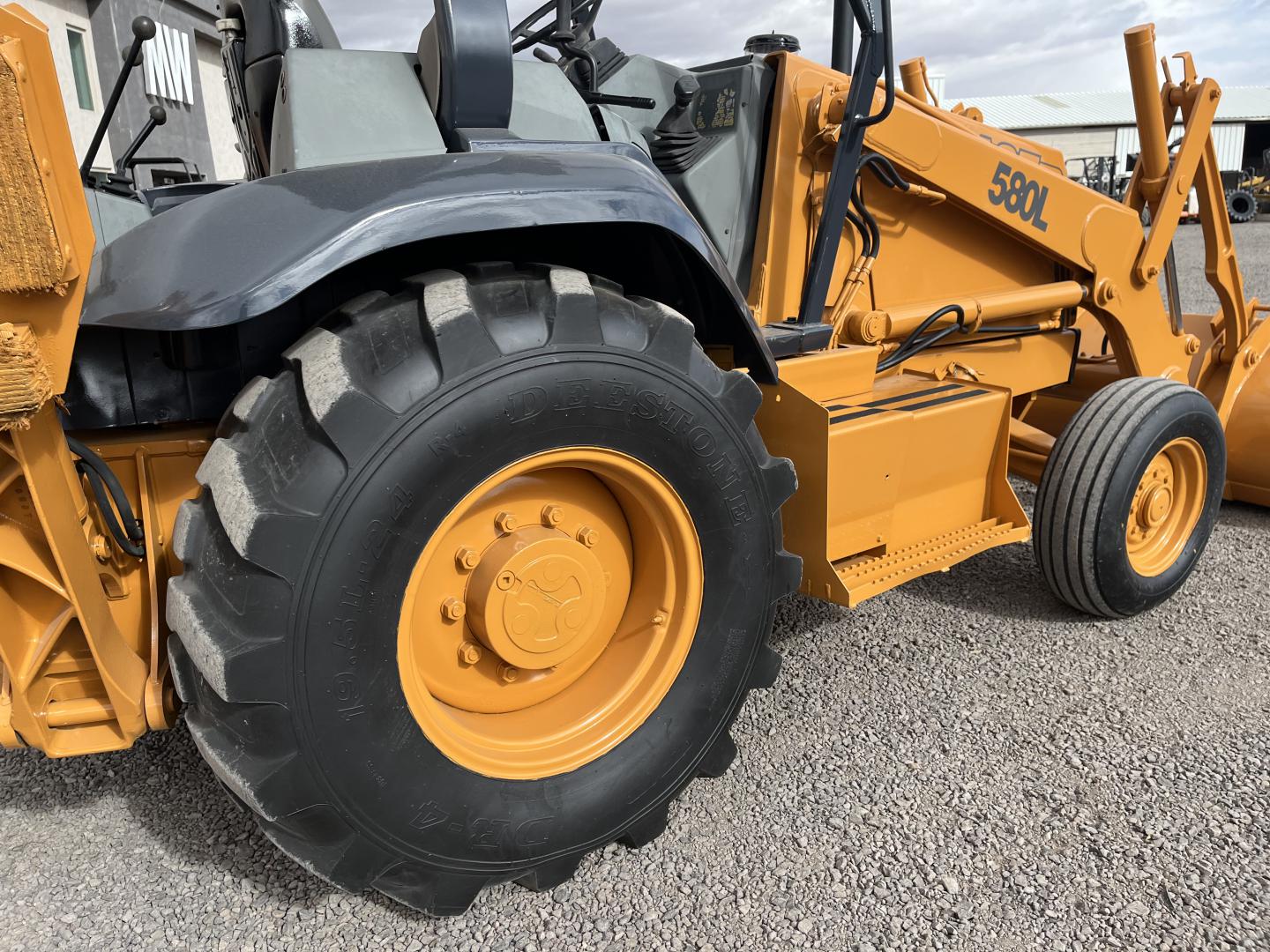 ./imagenes/INVOICE/2019/17209/RETROEXCAVADORA CASE 580L (5).JPG